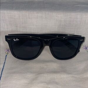 Ray-Ban Classic Black Sunglasses with case